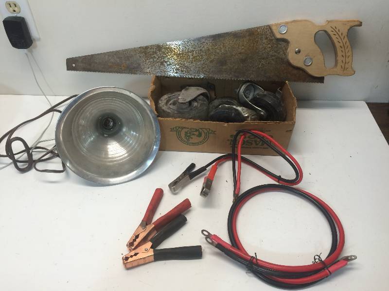 lot 87 image: Heat Lamp, Saw, Cables, Casters