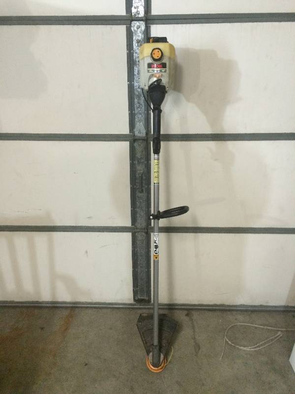 lot 101 image: Ryobi Weed Eater