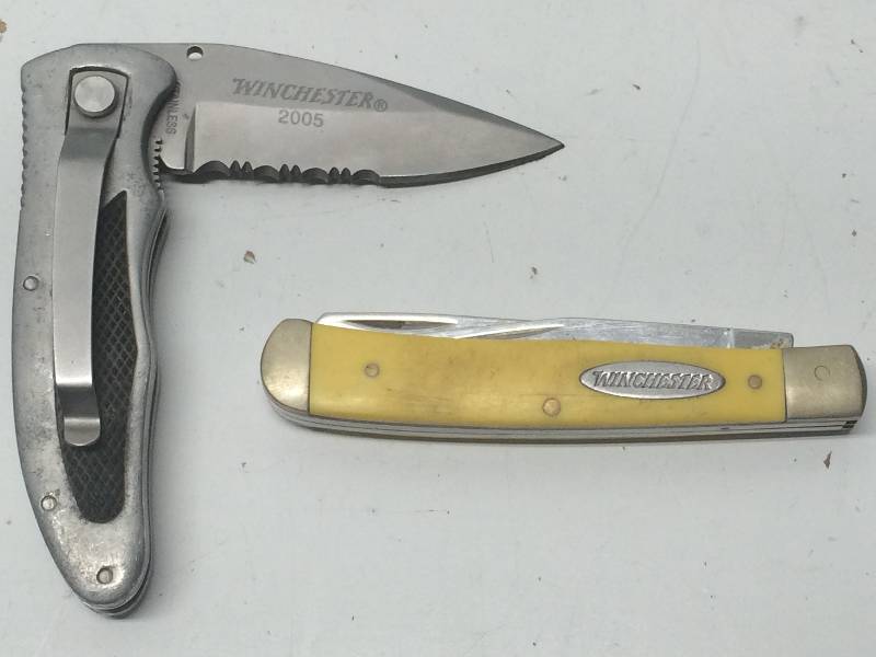 lot 103 image: Knife Assortment