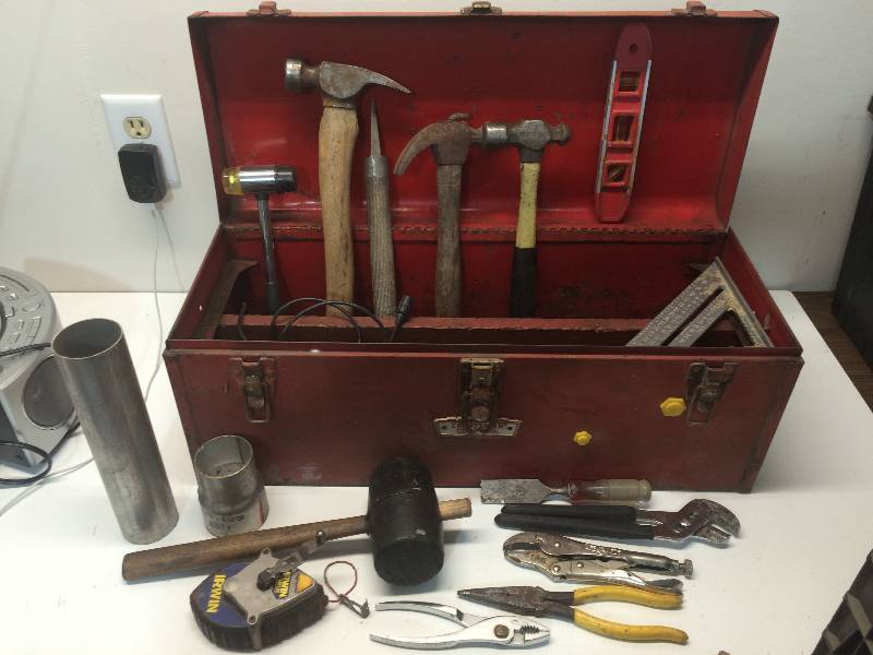 lot 106 image: Craftsman Tool Box And Tools