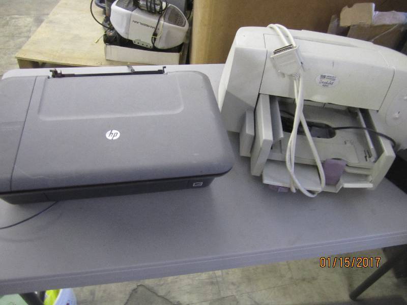 lot 16 image: Hp DeskJet 1065 Printer Scanner C...