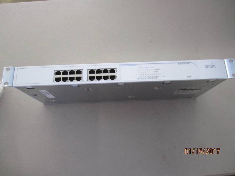 lot 21 image: 3 Com SuperStack...