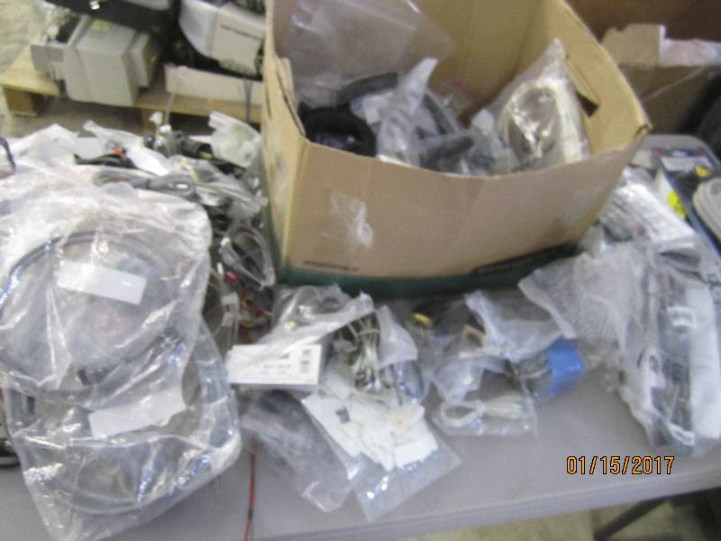 lot 26 image: Large Lot of New ComputerElectroni...
