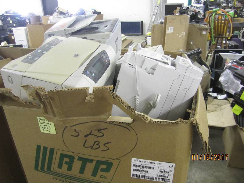 lot 62 image: Pallet of untested printers for par...