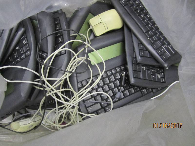lot 103 image: Lot of  NEO2 Keyboards with mice...