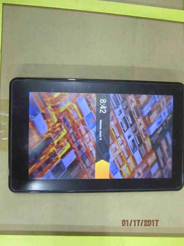 lot 113 image: Kindle Fire, powers up, no charger...