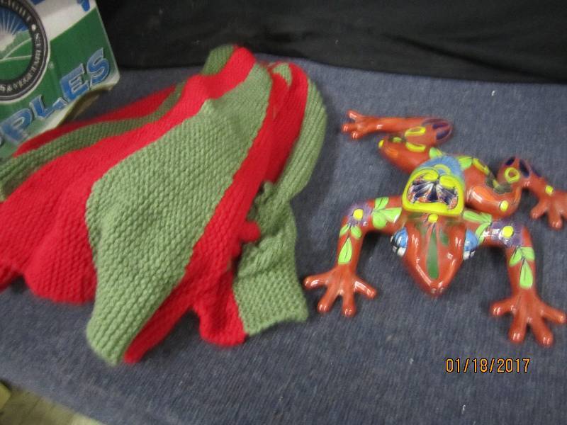 lot 151 image: Handcrafted Tree Skirt, Ceramic Fro...