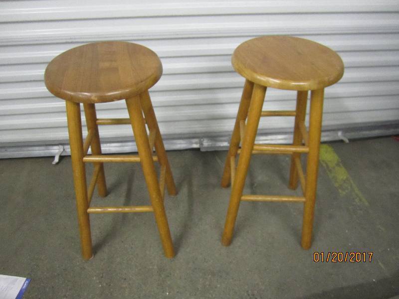 lot 251 image: 2 Wooden Swivel Top Bar Stools ...