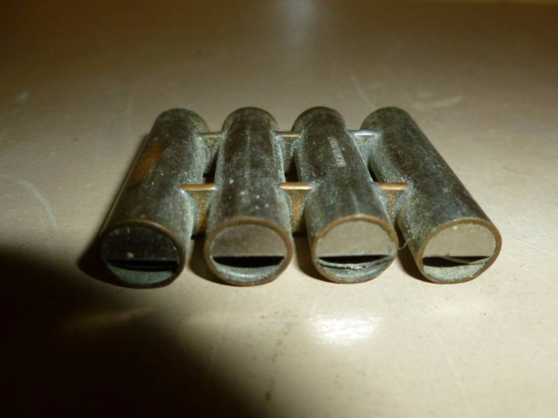 Vintage Pitch Harmonica
