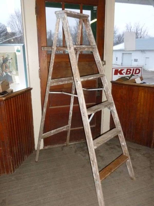 Step Ladder