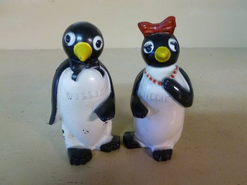 Vintage Salt And Pepper Set