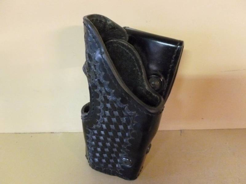 Safariland Pistol Holster