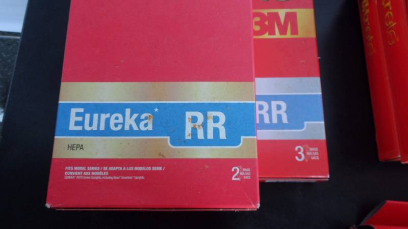 lot 26 image: Filtrete 3M Vacuum Cleaner BagsFilters