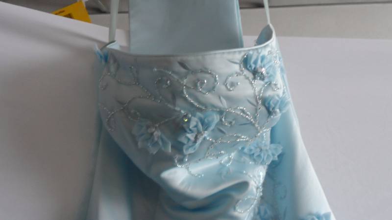 lot 68 image: LENOVIA XL Dress