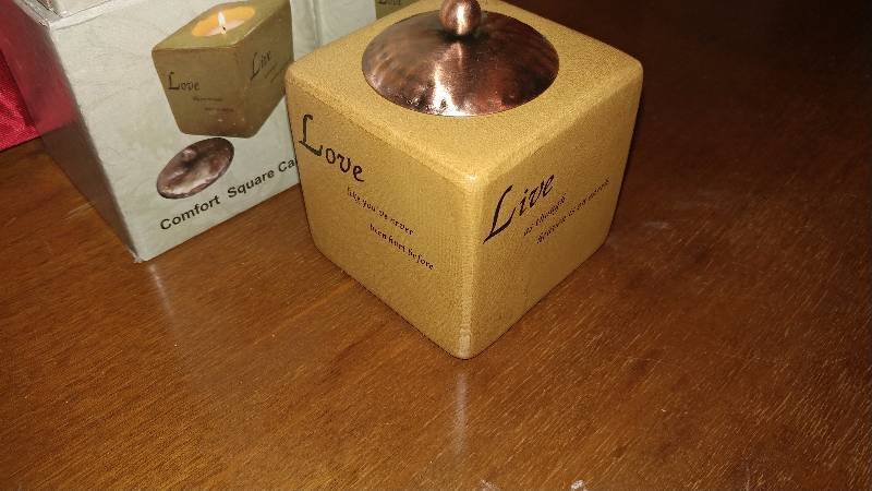 lot 96 image: 6 - Comfort Square Candles