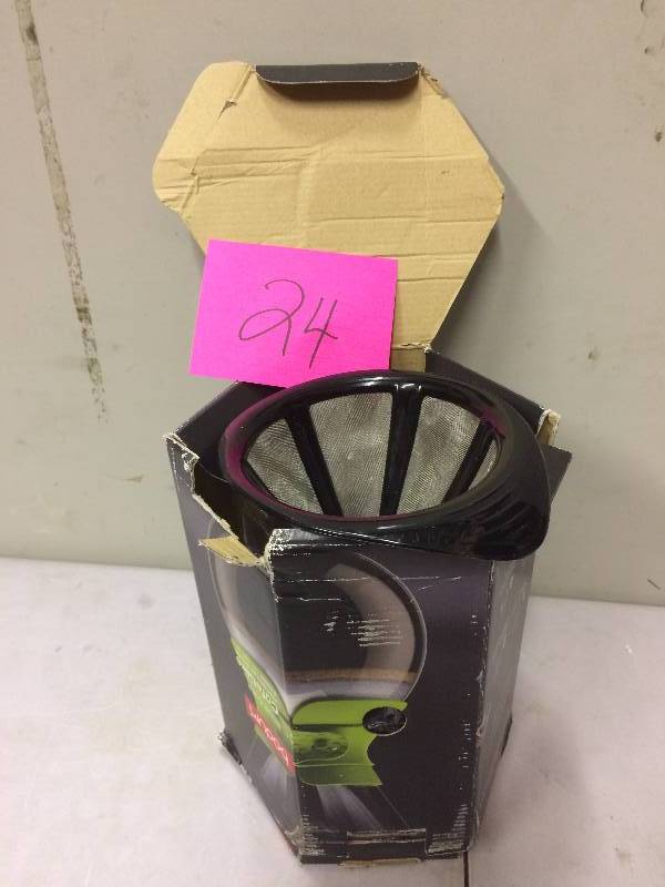 lot 24 image: Bodum Pour Over Coffee Maker never used missing cover