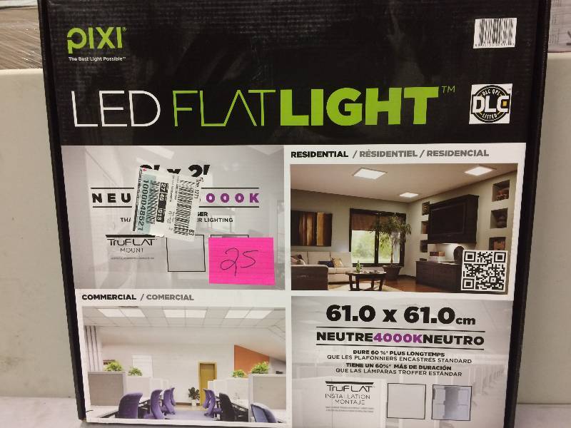 lot 25 image: Pixi LED FLATLIGHT 2 x 2 Never used
