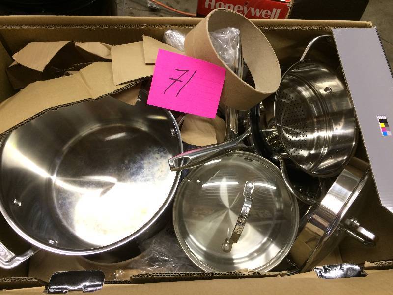 lot 71 image: Cuisinart Professional Series Stainless Steel Induction Ready Cookware - slightly used