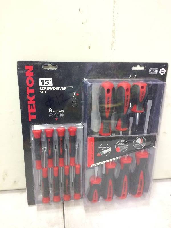 lot 77 image: Tekton 15 Pc Screwdriver Set New