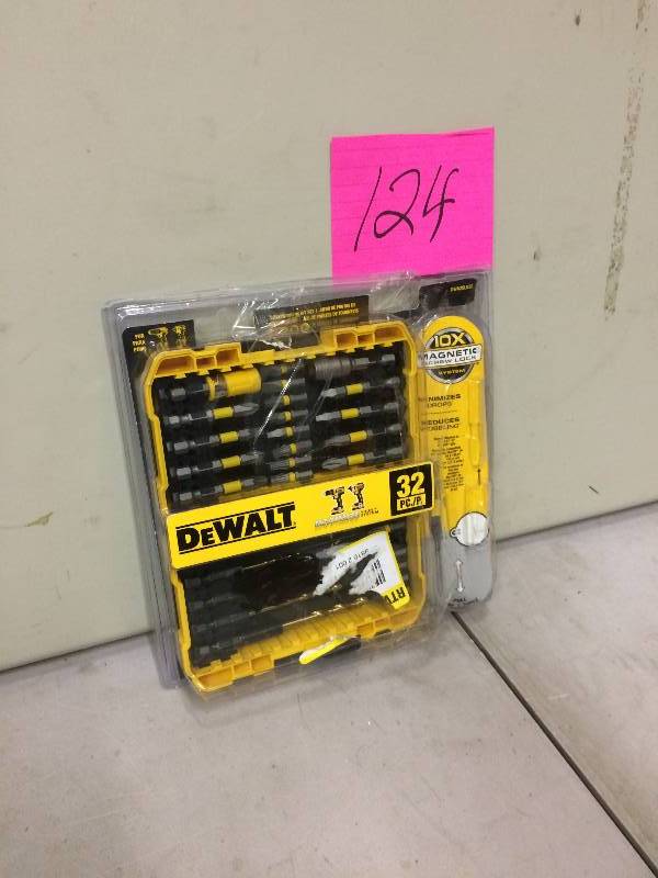 lot 124 image: DEWALT Drill Bit Sets MaxFit Screwdriving Set (32-Piece)