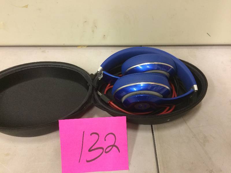 lot 132 image: Beats Studio Headphones
