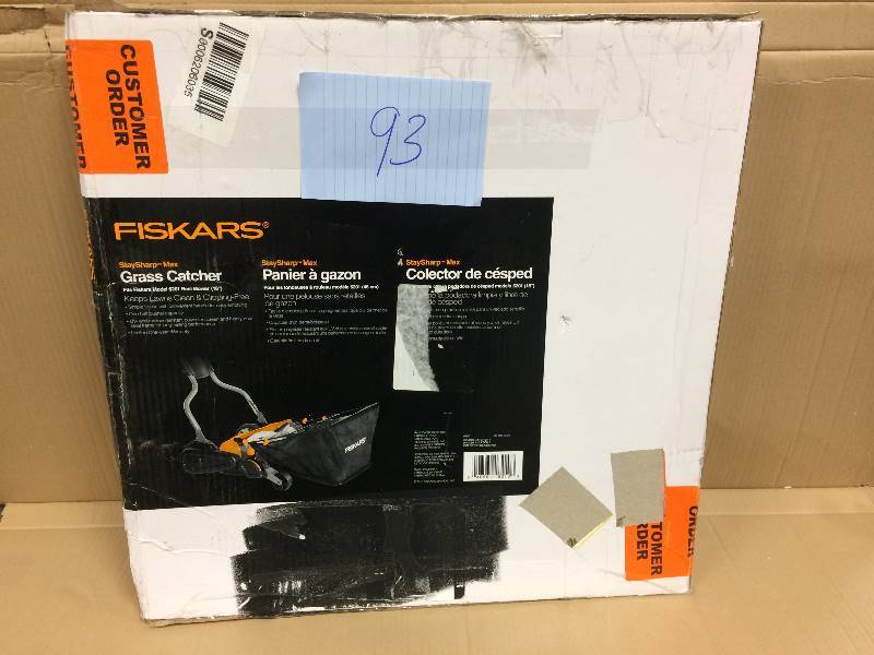 lot 93 image: Fiskars 18 Inch Staysharp Max Grass Catcher
