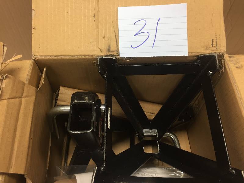 lot 31 image: Craftman 2 Jacks Stands Never used