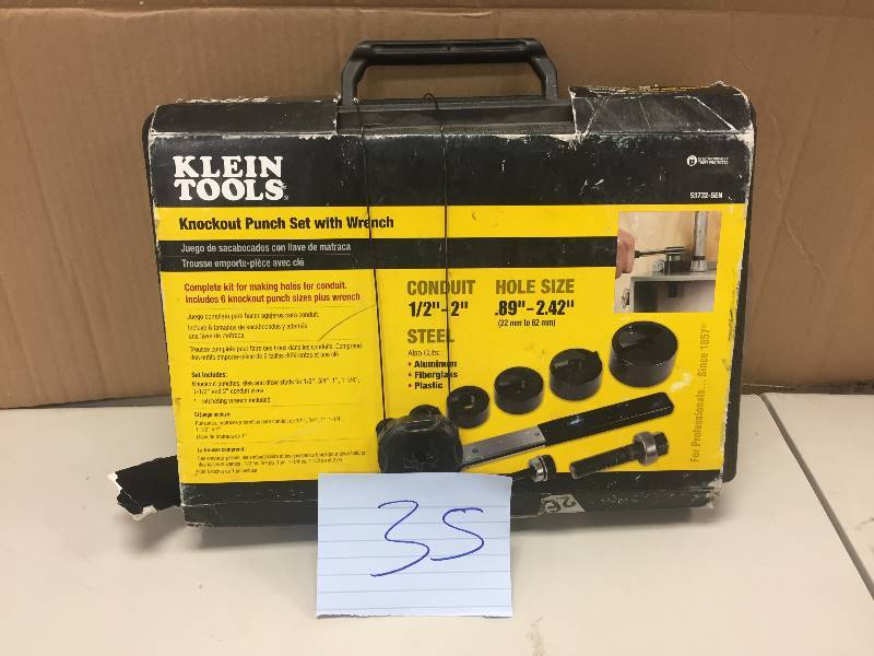 lot 35 image: Klein Tools Knockout Punch Set with whrench new