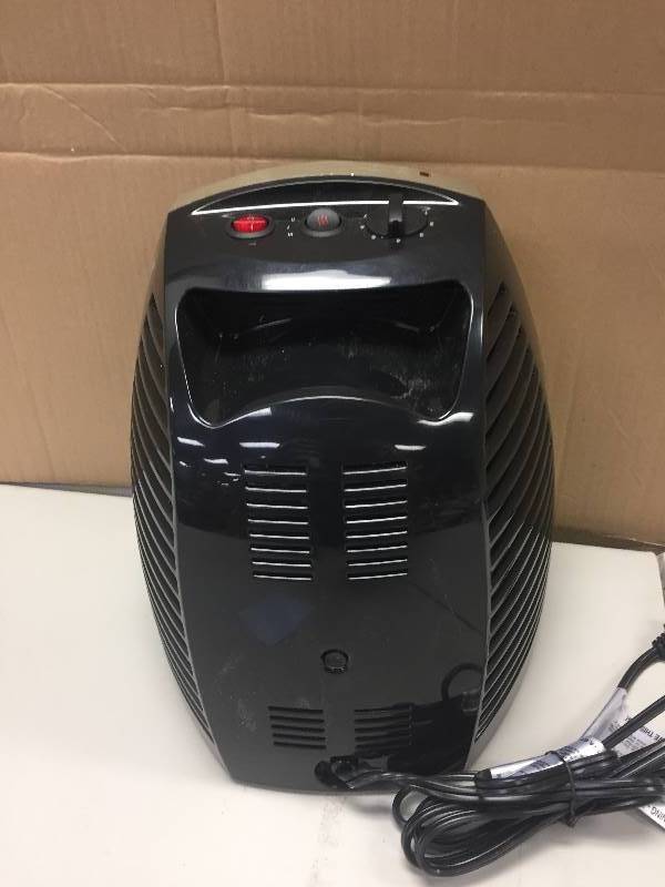lot 39 image: Vornado Heater