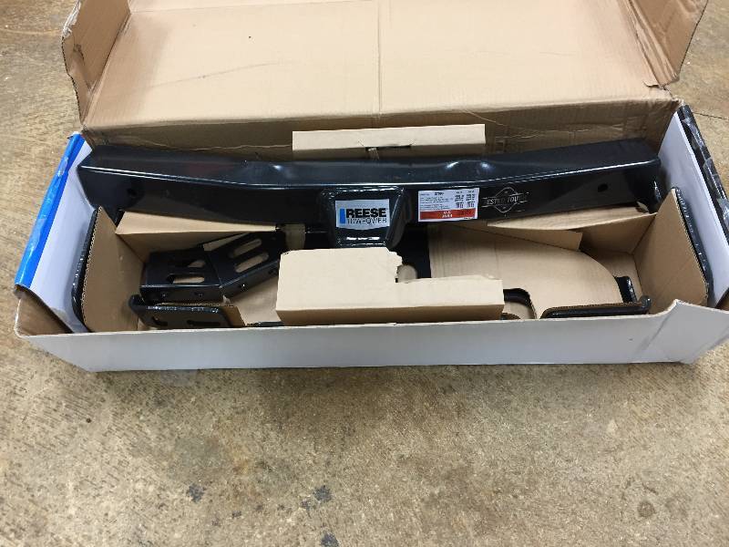 lot 152 image: Reese Towpower Class III Multi-Fit Hitch open box never used