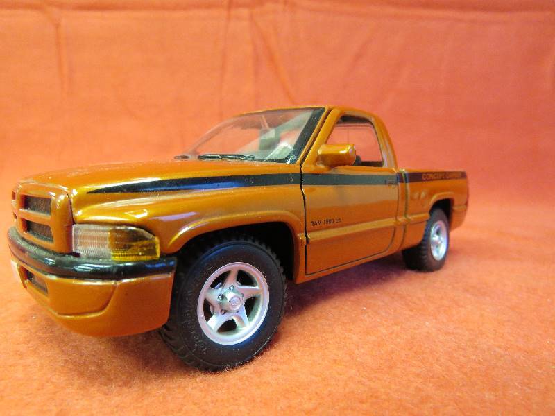 Collectible Maisto