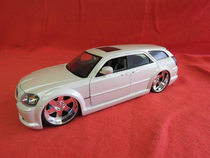 Collectible Dodge Magnum