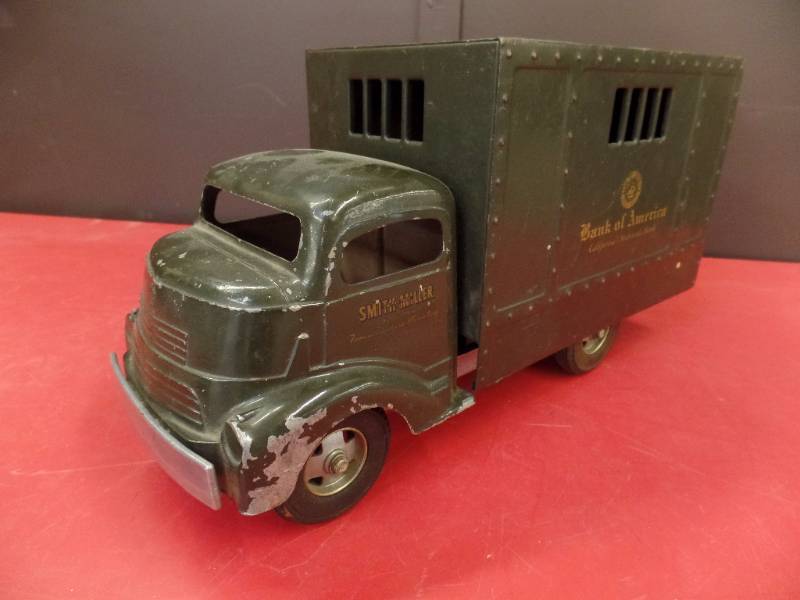 lot 511 image: Smitty Toy Armored Truck