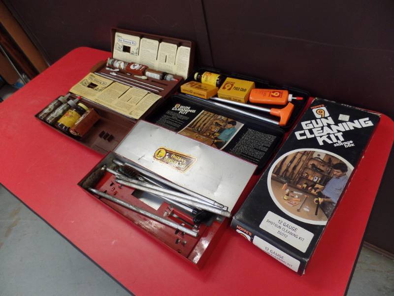 lot 512 image: Gun Cleaning Equipment