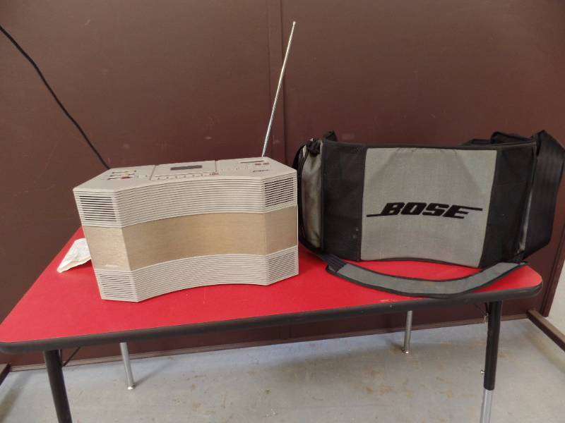 lot 541 image: Bose Acoustic Wave Stereo System