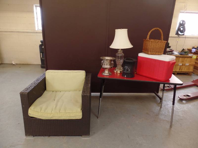 lot 546 image: Mixed Lot