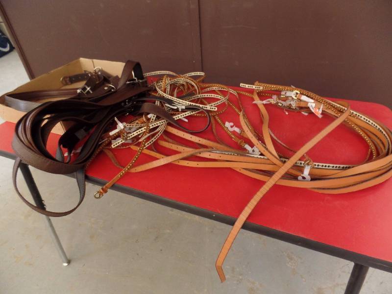 lot 557 image: Mens Belts