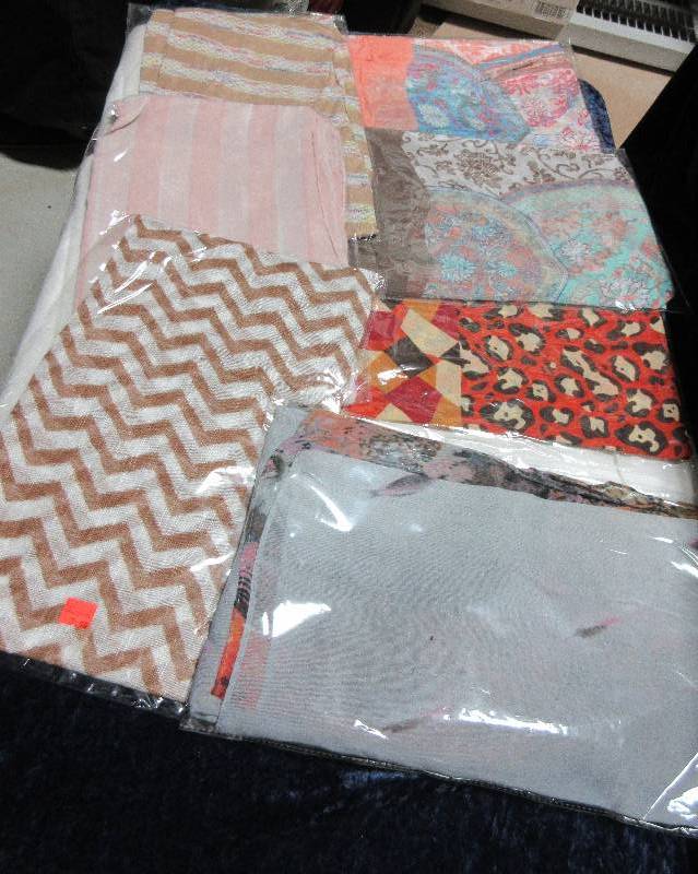 LOT OF 7 NEW LADIES SCARVES