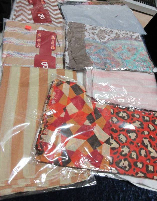 LOT OF 7 NEW LADIES SCARVES