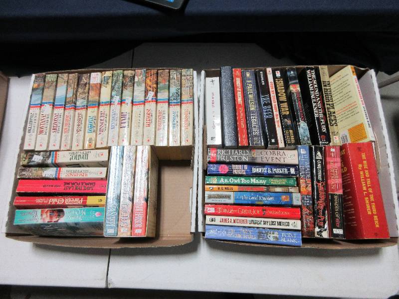 LARGE LOT OR 43 PAPERBACK BOOKS