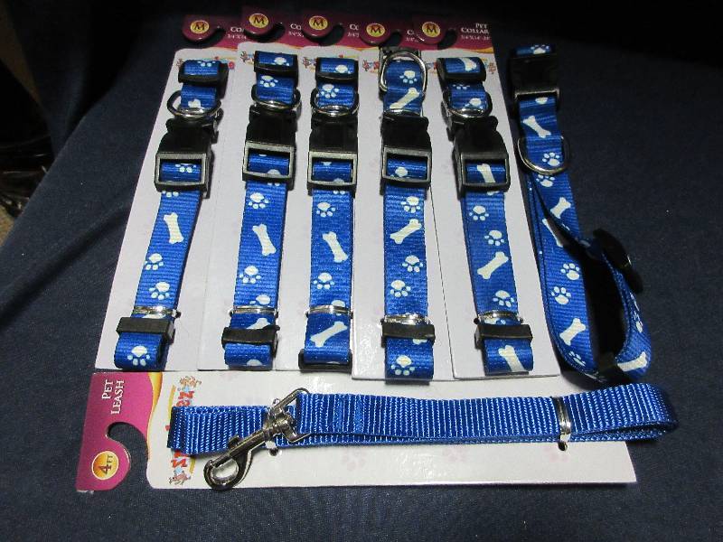 NEW- LOT OF 7 NEW BLUE PET COLLARS -MEDIUM