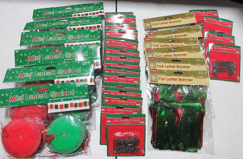 NEW- LARGE LOT OF HOLIDAY ITEMS