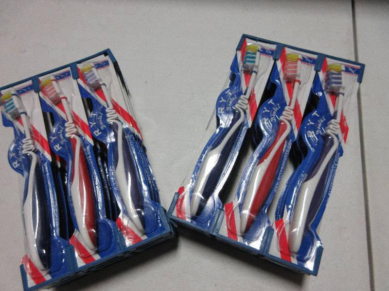 NEW-LOT OF 24 NEW TOOTHBRUSHES