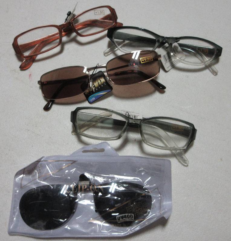 NEW LOT OF 4 PAIR OF 1.5 CHEATER GLASSES-ONE CLIP ON