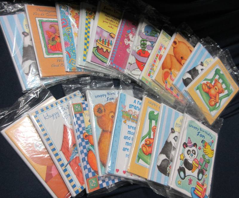 NEW LARGE LOT 19 PACKAGES OF AT LEAST 5 NEW CARDS PER PACK