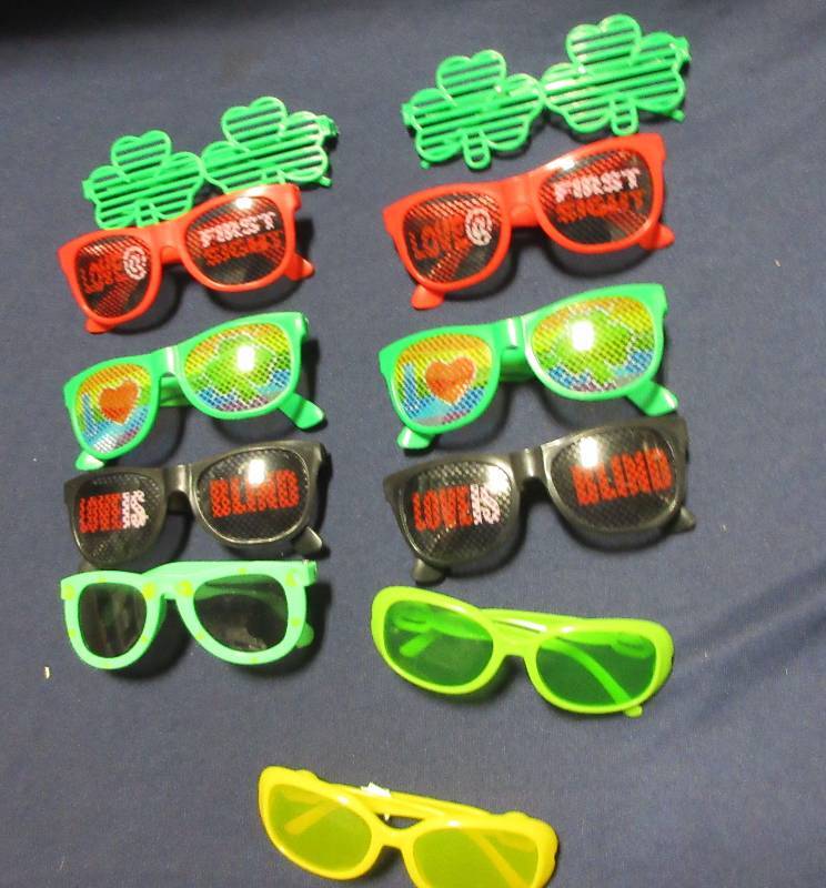 NEW LARGE LOT OF 11 LOVE, ST PATRICKS DAY, MISC, KIDS GLASSES