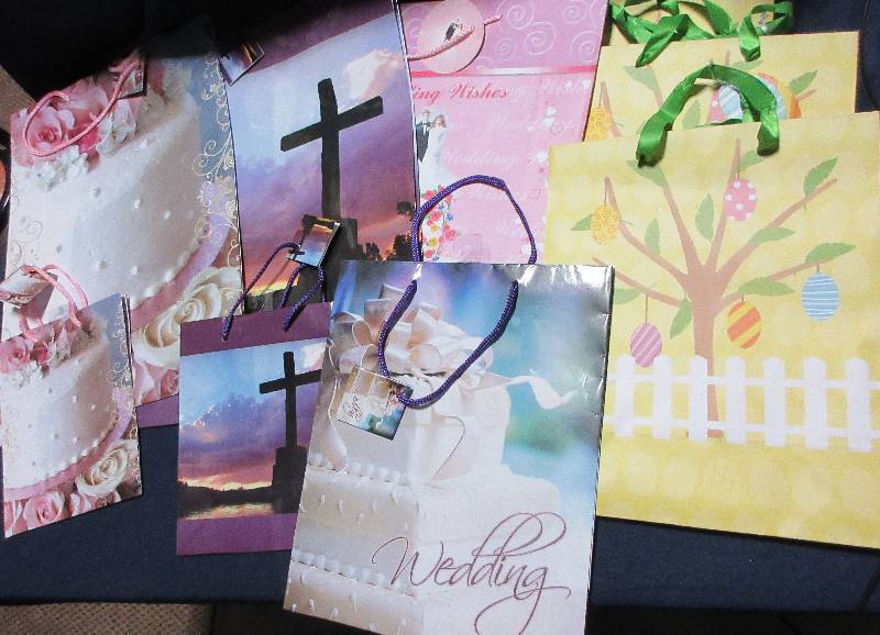 NEW LOT OF 10 LARGE GIFT BAGS