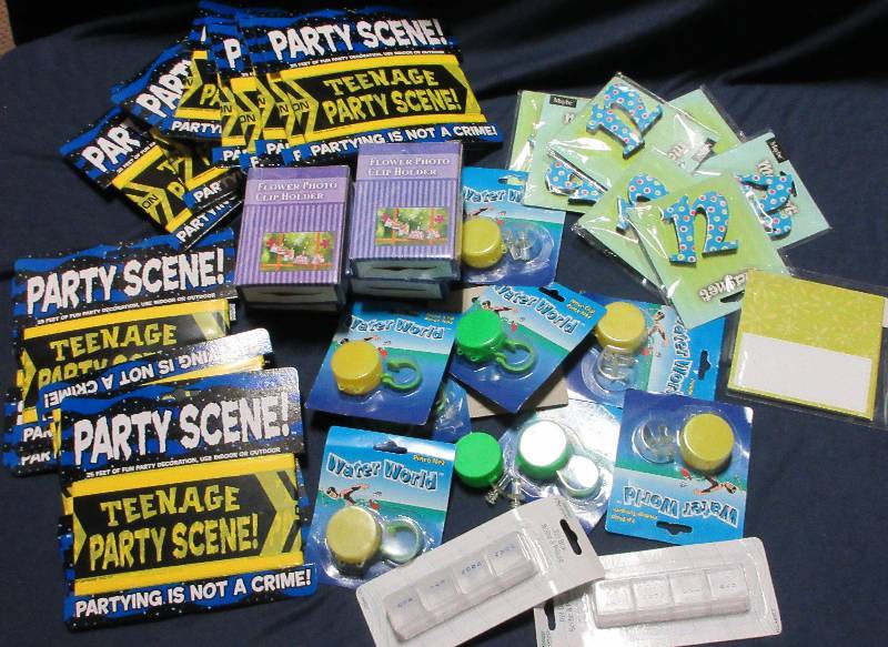 NEW LOT OF TEEN BANNERS, NOSE PLUGS AND EAR PLUGS, MAGNETS, PLACECARDS, PHOTO CLIP HOLDERS