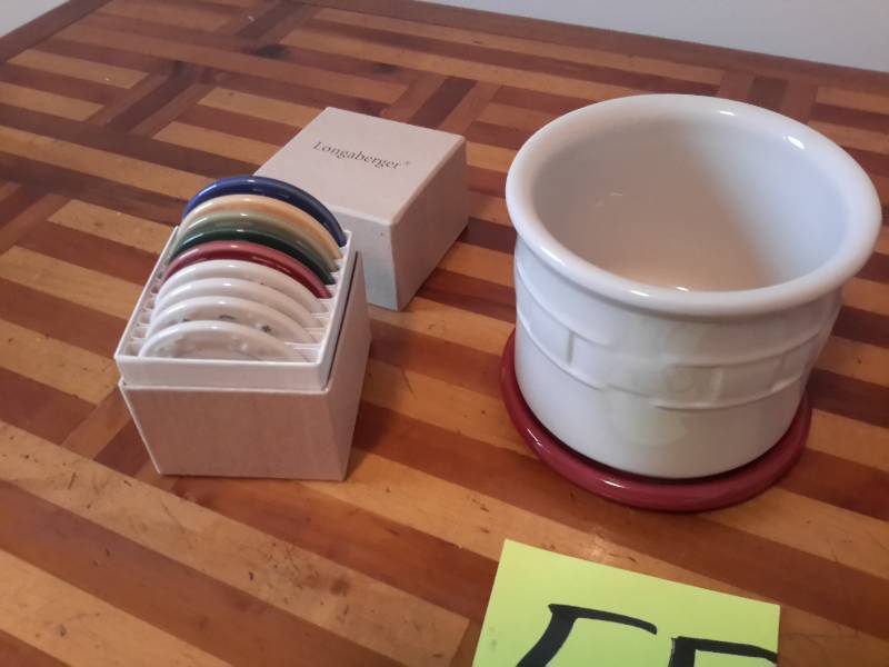 Longaberger One Pint Crock and CoasterLid