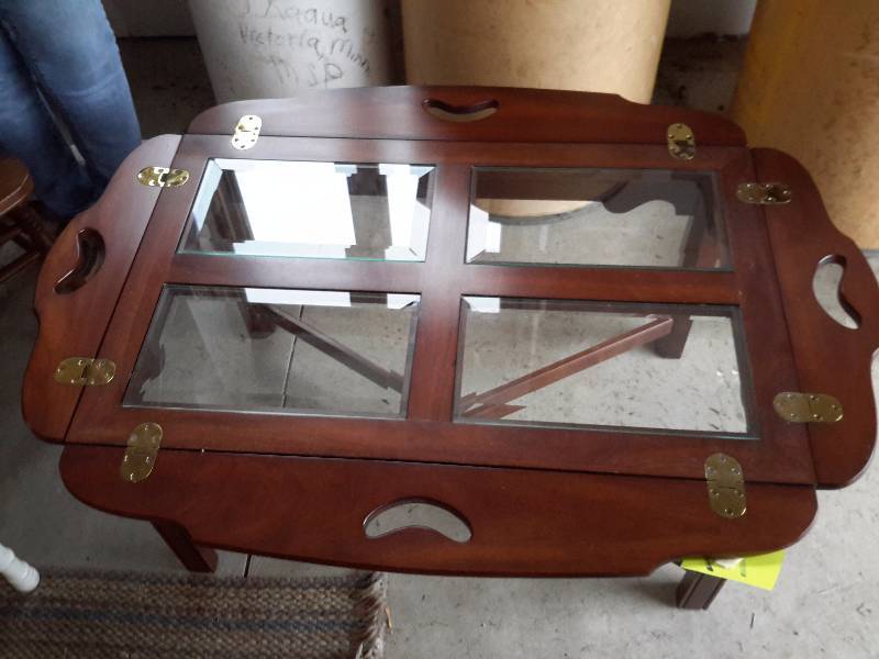 Nice Glass top with fold down sides coffee table..